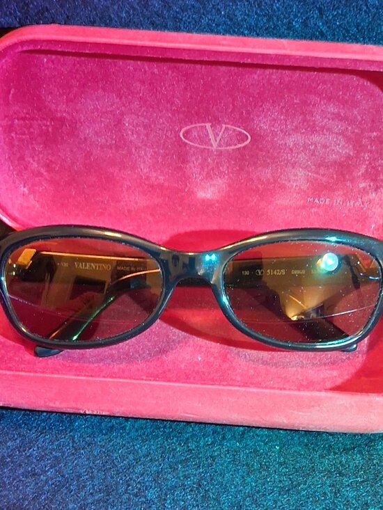 VALENTINO Vintage 90s V Logo Wrap Sunglasses 5142/S Black Red Made In Italy